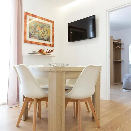 Altapuglia Pensión Turi